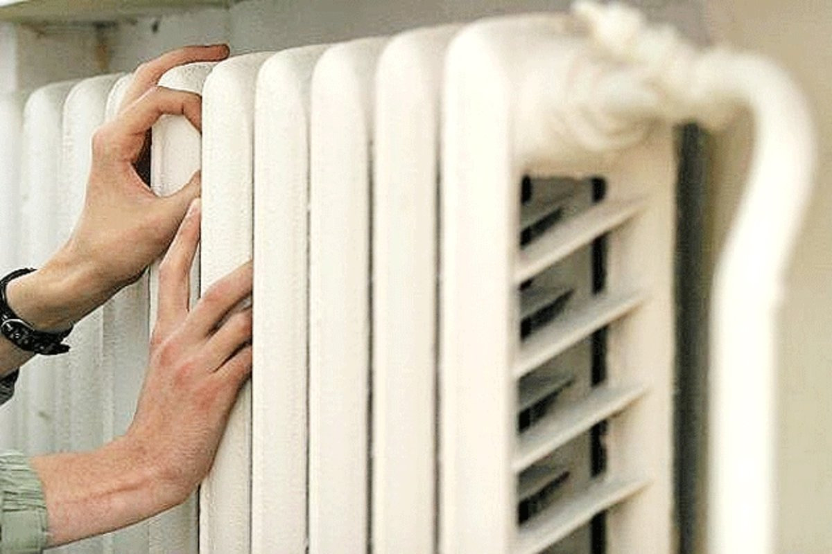 Что делать если в ванной дует холодный воздух с вентиляции